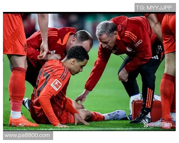 足球明星意外受伤脚部骨折赛季前景堪忧球迷心痛不已 足球明星意外受伤脚部骨折赛季前景堪忧球迷心痛不已